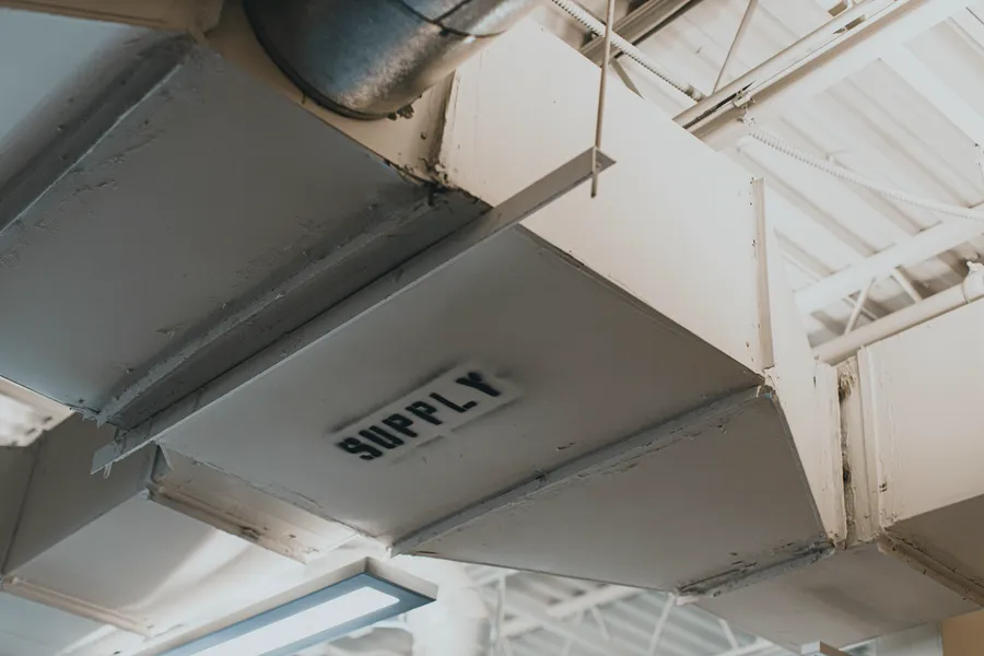 Supply duct