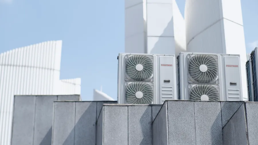 Outdoor units, rooftop bank