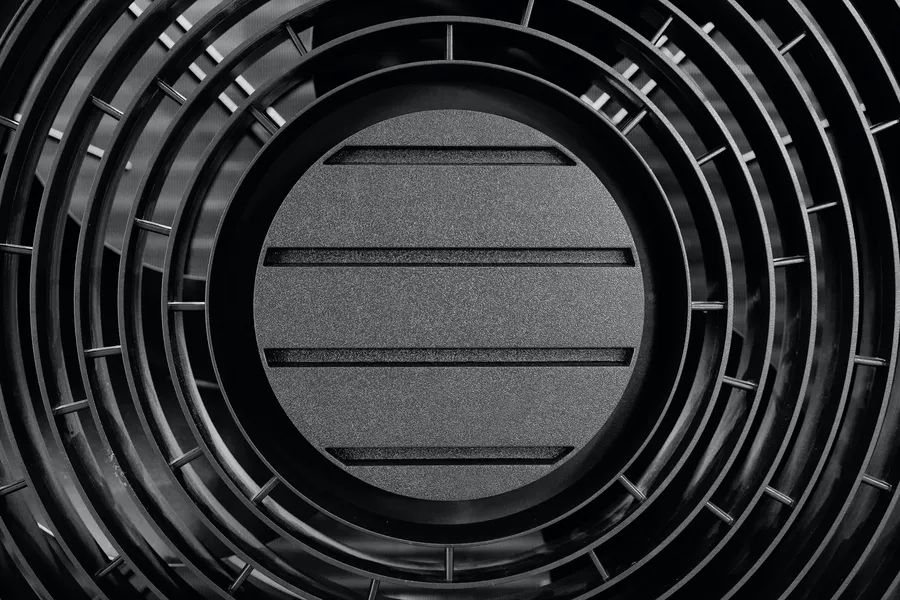 Outdoor-unit fan grille