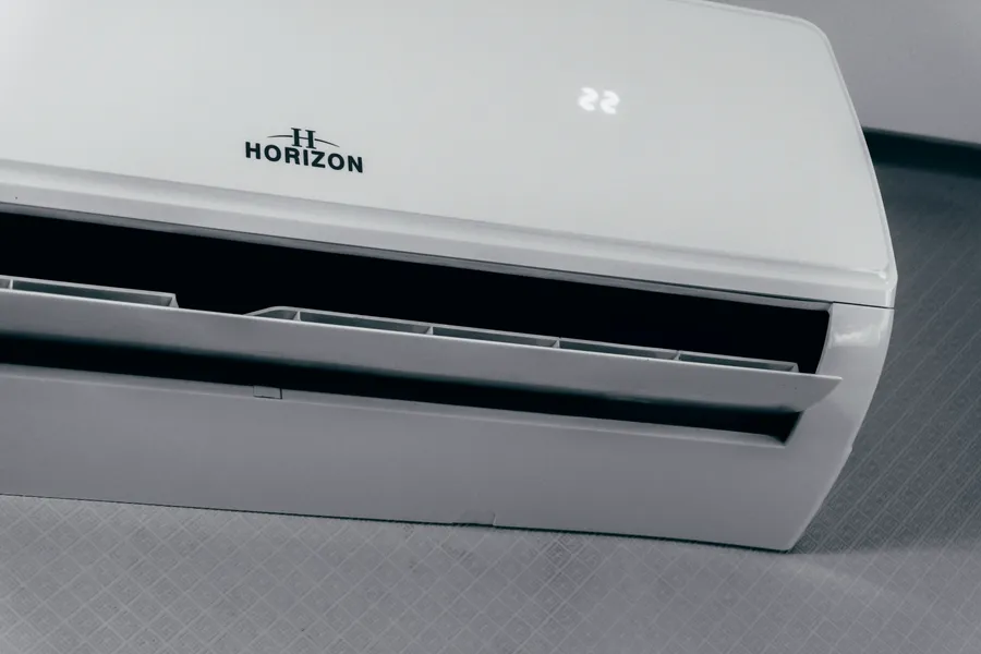 High-wall unit set to 22°C